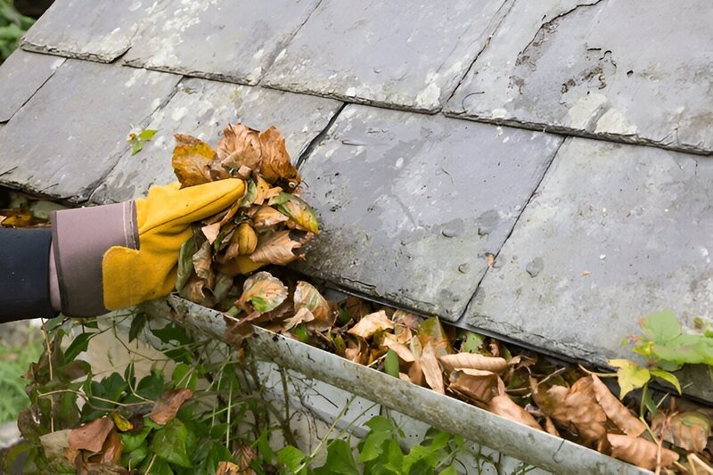 aged care gutter cleaning